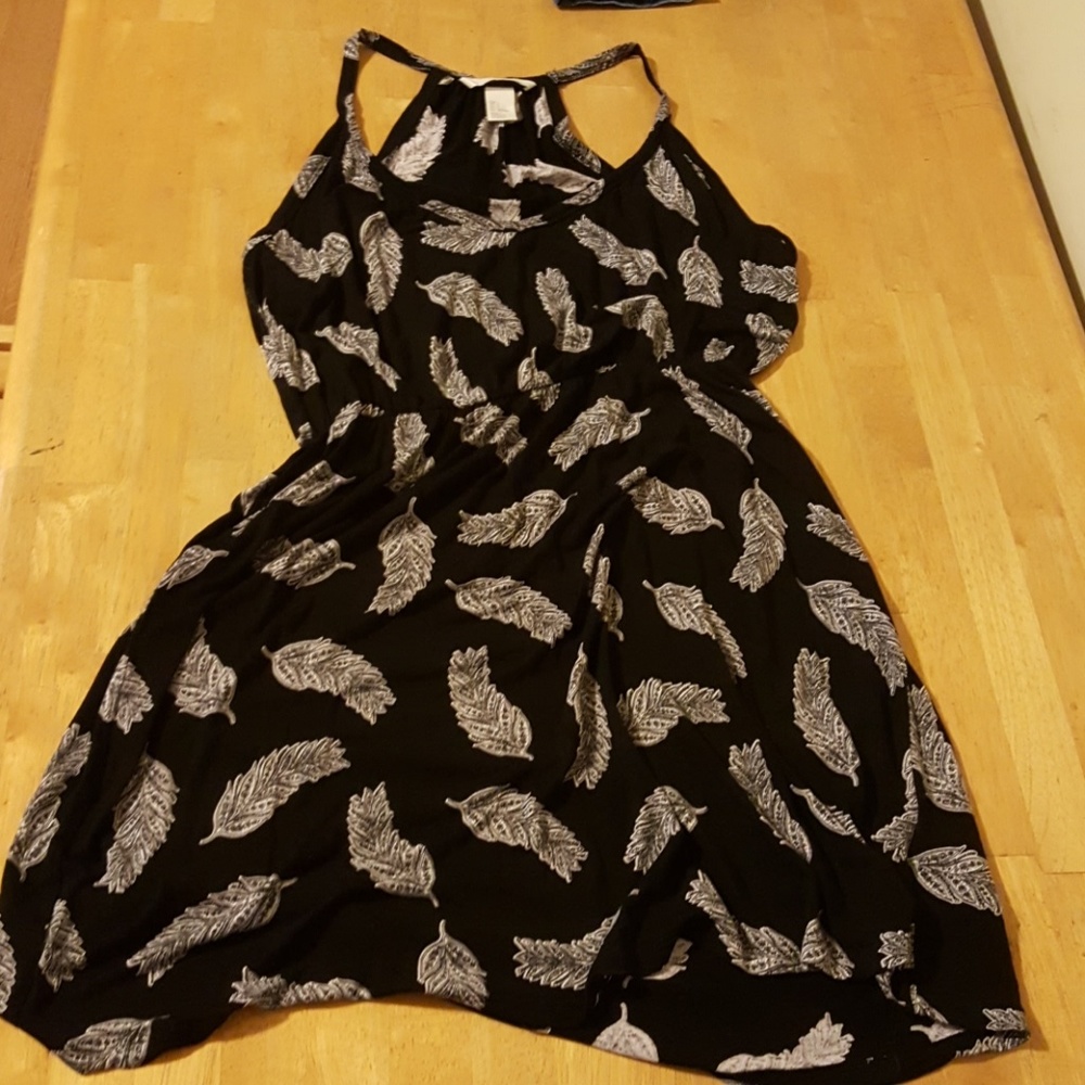 H&M Casual Black and White Dress